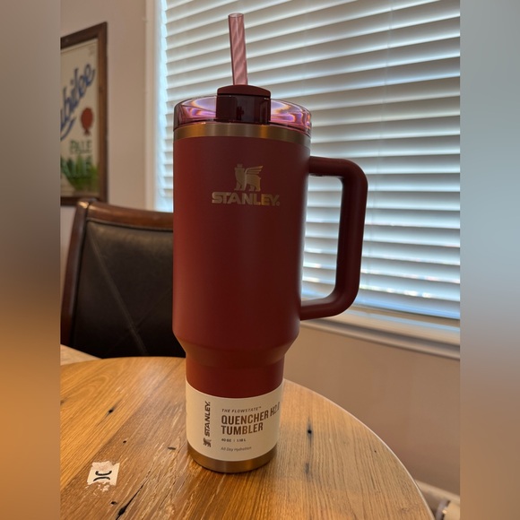 STANLEY THE QUENCHER H2.0 FLOWSTATE™ TUMBLER | 40 OZ - Picture 2 of 9